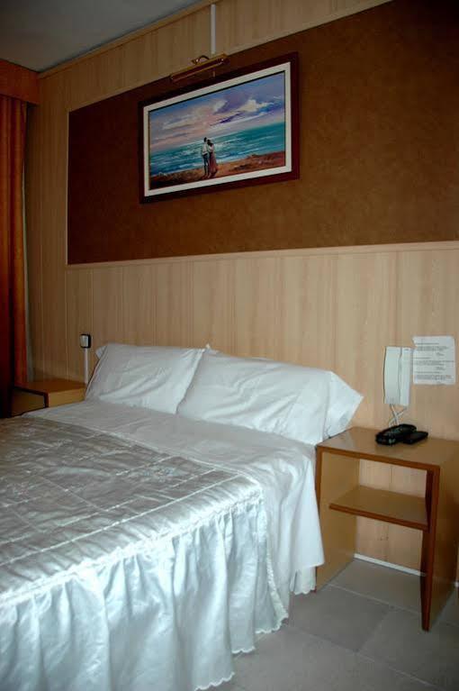 Pension Venecia Salou Exterior photo