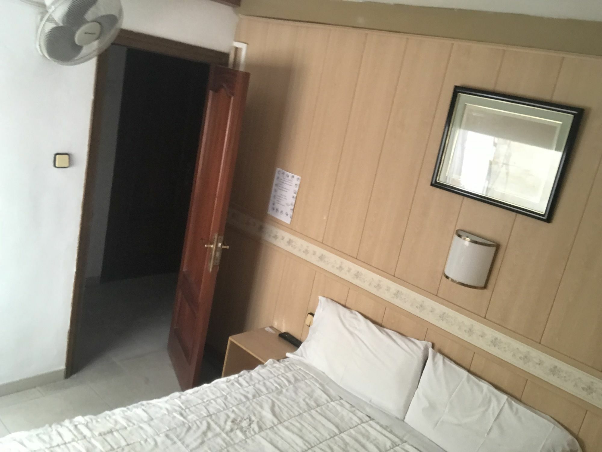 Pension Venecia Salou Exterior photo